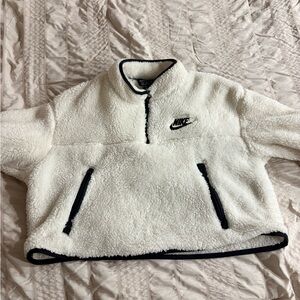 Nike fleece cropped quarter zip